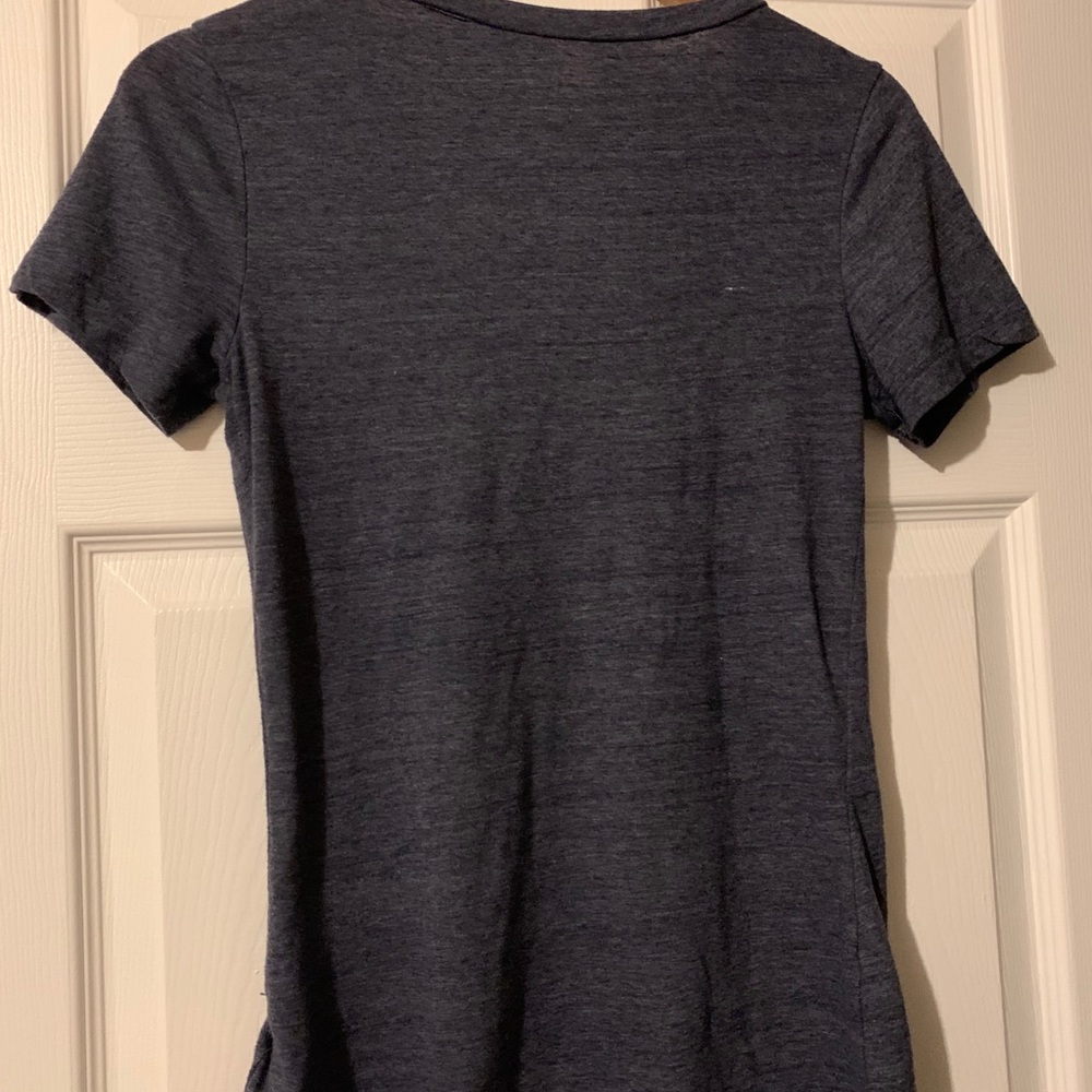 Old Navy heathered vintage style v neck small - Picture 3 of 3